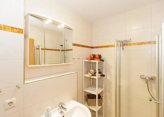 Apartment Haus 1 Whg 1 *